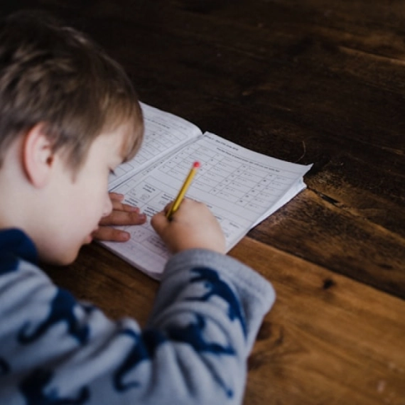kako-napraviti-dobru-rutinu-posle-skole-i-podstaci-produktivnost-kod-dece